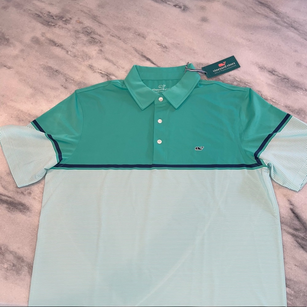 Vineyard Vines Performance Golf shirt. Green/Navy Blue size Large